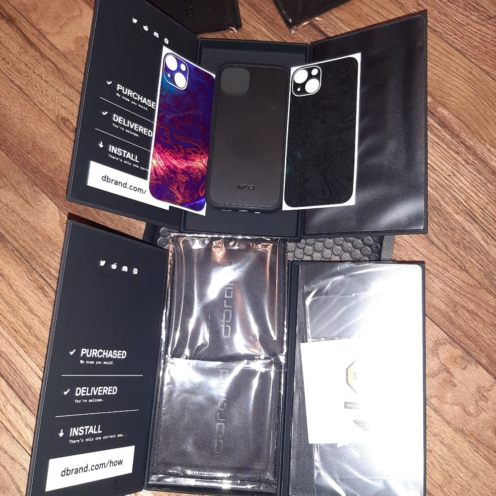 🇺🇲Dbrand IPhone 13 Case 2 grips 2 tempered glass